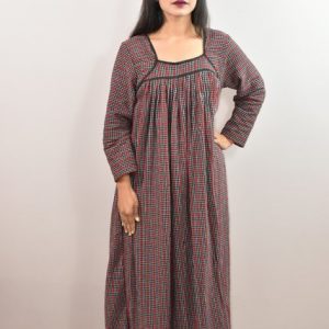 Red Winter Wooolen Cotton Nighty Square neck With Pipien