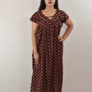 Maroon Round Neck Short Sleeve With Pipien