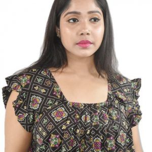 Black square neck Pleated Sleeve