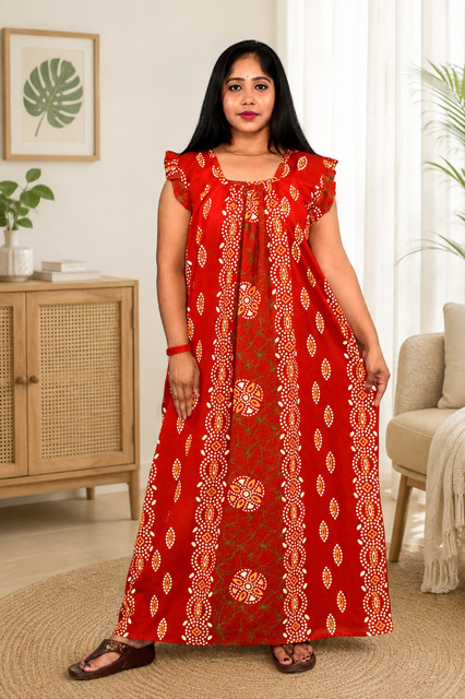 Red Rajwadi Square Neck pleat Nighty